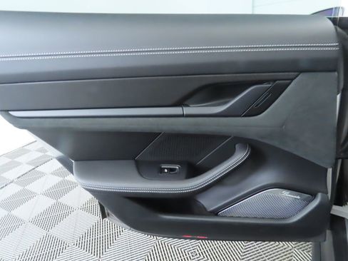 Used 2023 Porsche Taycan GTS image 27