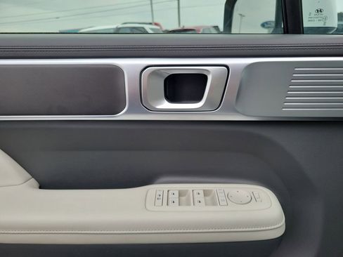 Used 2025 Hyundai Santa Fe SEL AWD/4WD image 20