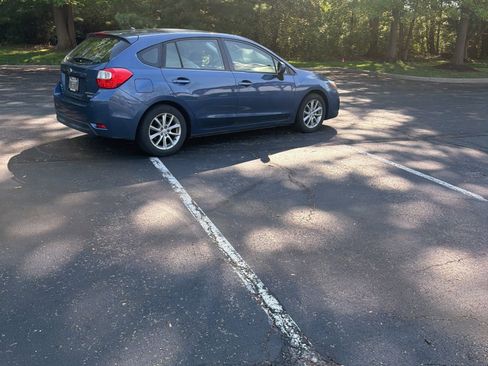 Used 2013 Subaru Impreza 2.0i Premium w/ All-Weather Pkg AWD/4WD image 19