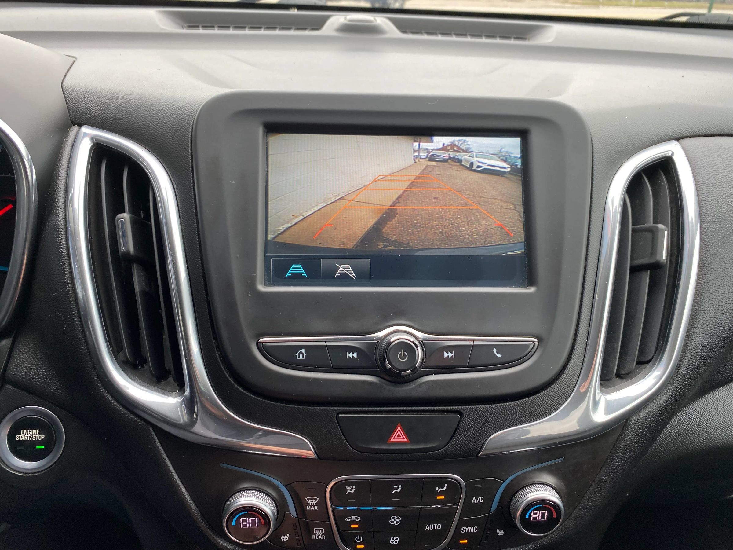 Used 2018 Chevrolet Equinox LT AWD/4WD image 20