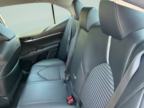 Used 2023 Toyota Camry SE w/ Convenience Package FWD image 16