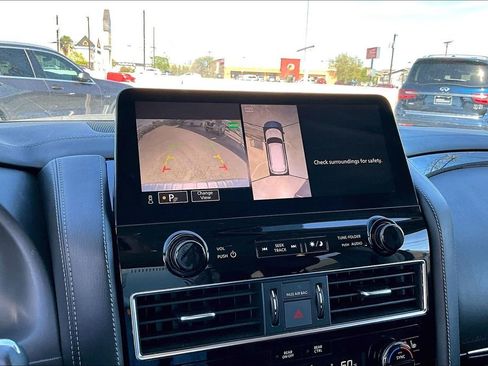 Certified 2024 INFINITI QX80 Luxe image 32