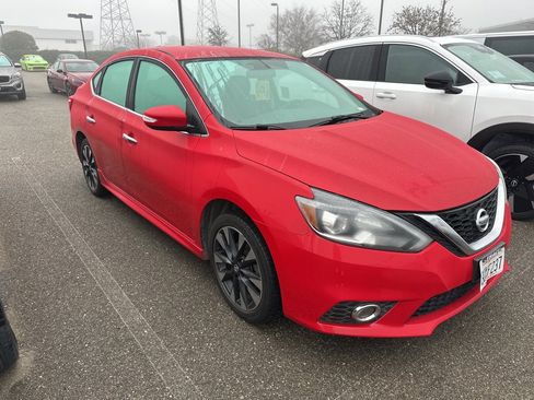 Used 2019 Nissan Sentra SR image 1