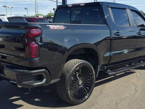 Used 2021 Chevrolet Silverado 1500 LT Trail Boss w/ Convenience Package II AWD/4WD image 5