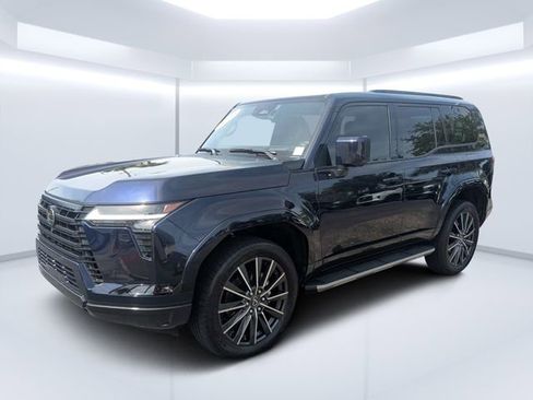Used 2024 Lexus GX 550 w/ Accessory Package (2T) AWD/4WD image 7