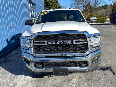 Used 2022 RAM 3500 Tradesman w/ Chrome Appearance Group image 14