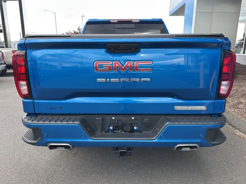 Used 2024 GMC Sierra 1500 Elevation w/ Elevation Premium Package AWD/4WD image 6
