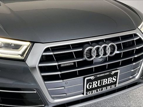 Used 2020 Audi Q5 Prestige w/ Prestige Package AWD/4WD image 34