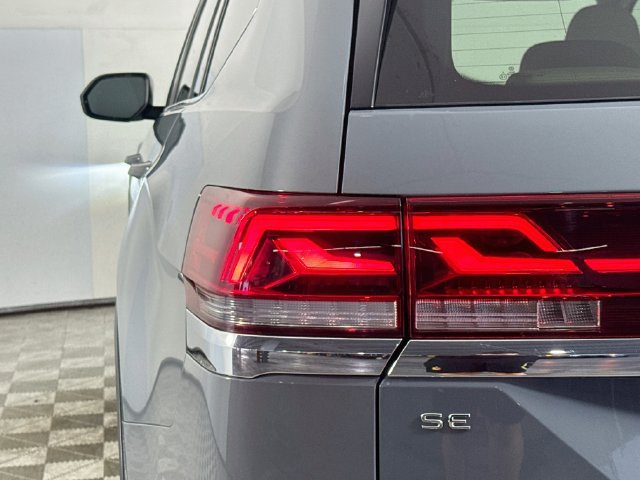 Used 2026 Volkswagen Atlas SE FWD image 35