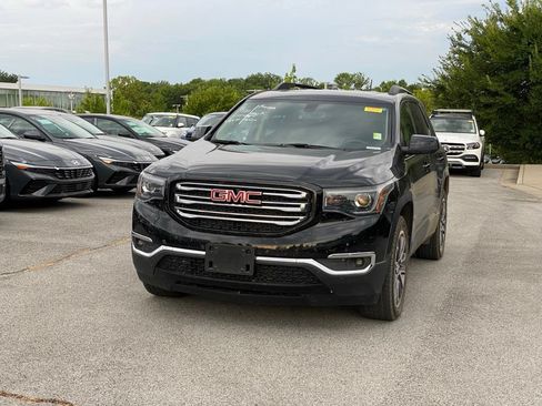 Used 2019 GMC Acadia SLT AWD/4WD image 3