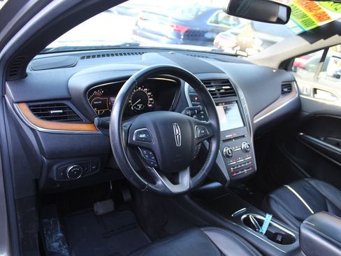 Used 2017 Lincoln MKC Select w/ Select Plus Package image 20