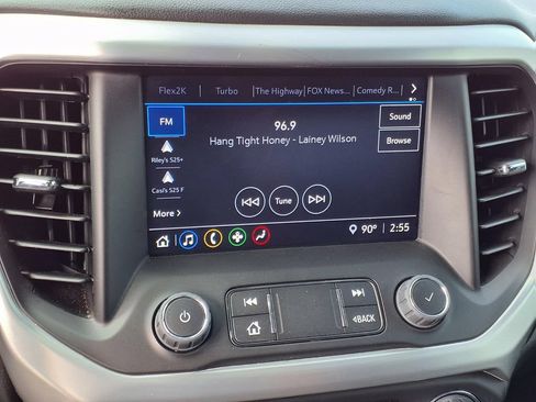 Used 2023 GMC Acadia SLE FWD image 8