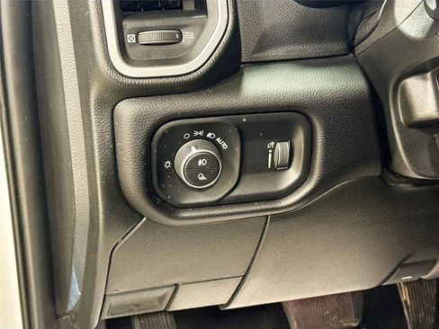 Used 2024 RAM 3500 Big Horn image 10