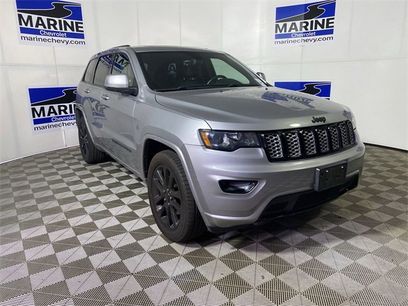 Used 2017 Jeep Grand Cherokee Altitude