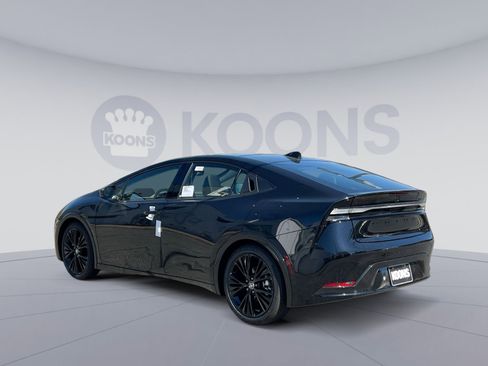 New 2026 Toyota Prius Plug-In Hybrid image 4