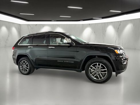 Used 2020 Jeep Grand Cherokee Limited w/ Luxury Group II image 8