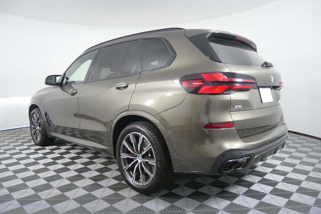 Certified 2026 BMW X5 M60i w/ Parking Assistance Package AWD/4WD image 6