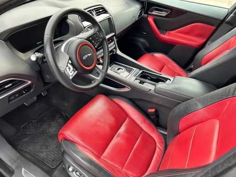 Used 2018 Jaguar F-PACE R-Sport image 8