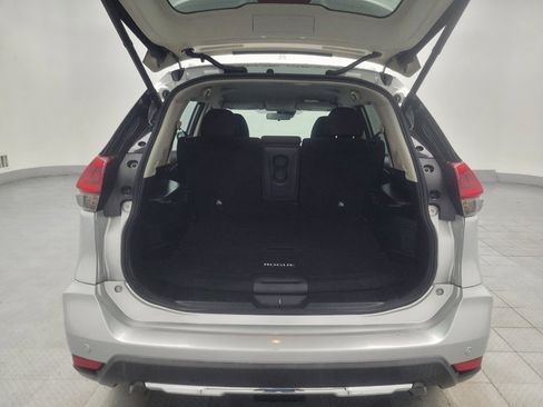Used 2020 Nissan Rogue SV FWD image 29