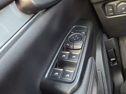 Used 2025 Ford Ranger Lariat w/ FX4 Off-Road Package AWD/4WD image 13