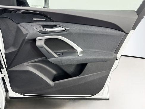 New 2025 Audi SQ5 Prestige image 24