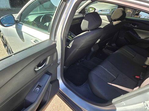 Used 2024 Honda Accord Sport image 15