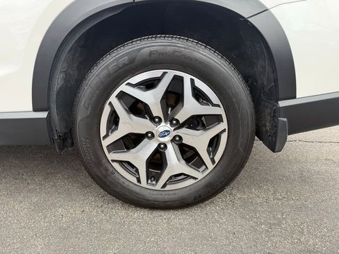 Used 2021 Subaru Forester Premium image 28