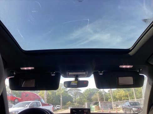 Used 2018 Audi Q3 2.0T Premium w/ Convenience Package image 28