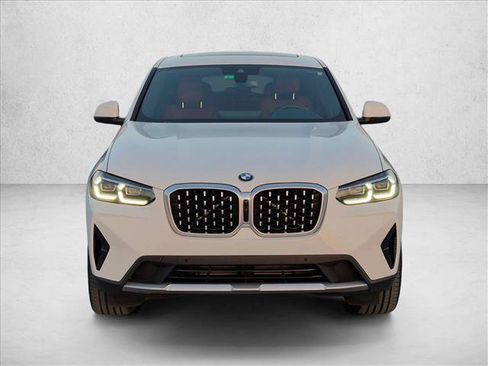 Used 2024 BMW X4 xDrive30i w/ Parking Assistance Package AWD/4WD image 2