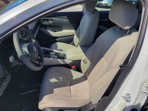 Used 2023 Honda Accord LX image 16