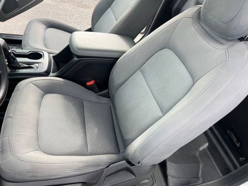 Used 2018 Chevrolet Colorado W/T image 17