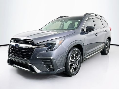 Used 2024 Subaru Ascent Limited AWD/4WD image 1