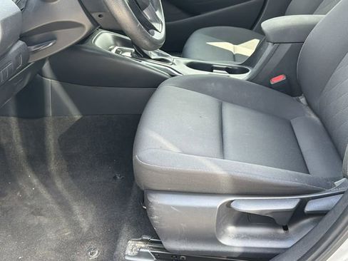 Used 2023 Toyota Corolla LE image 9