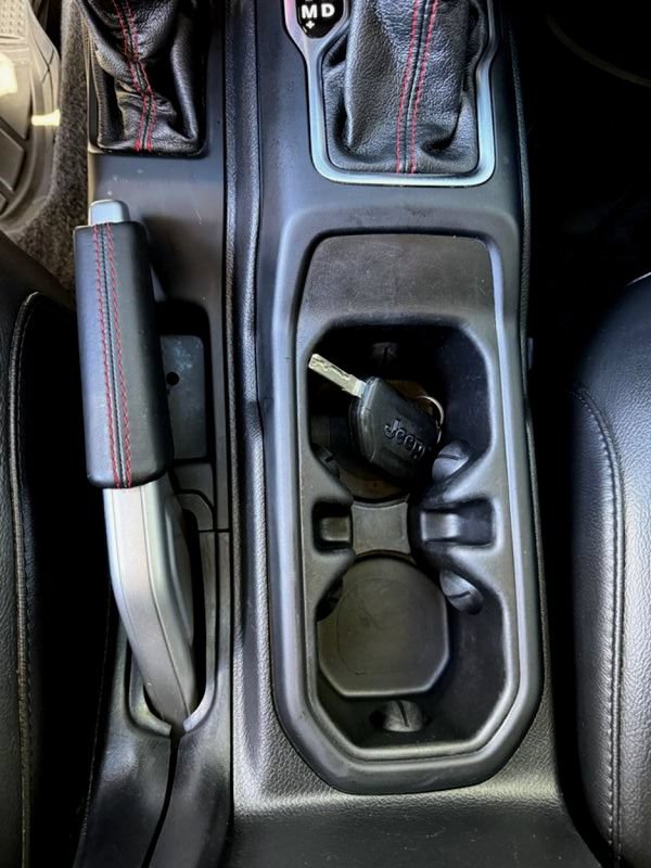 Used 2021 Jeep Wrangler Unlimited Rubicon w/ Safety Group AWD/4WD image 31