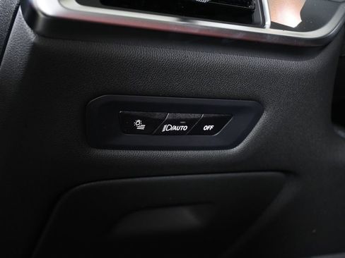 New 2026 BMW X6 xDrive40i w/ Climate Comfort Package image 27