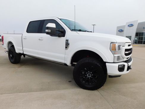 Used 2022 Ford F250 Lariat w/ Tremor Off-Road Package image 7