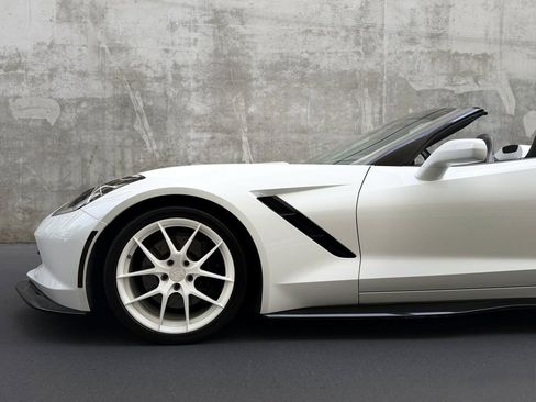 Used 2014 Chevrolet Corvette STINGRAY Z51 3LT w/ 3LT Preferred Equipment Group image 5