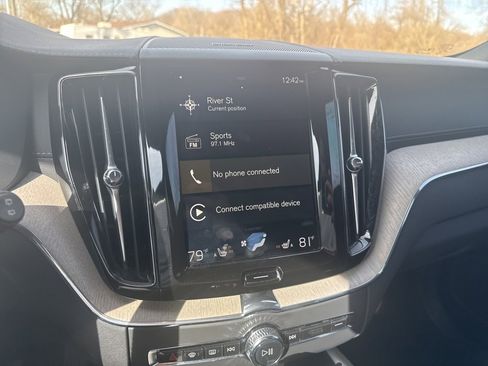 Used 2020 Volvo XC60 T5 Inscription w/ Protection Package Premier image 5