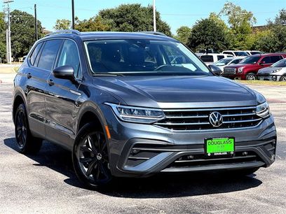 Certified 2024 Volkswagen Tiguan SE w/ Panoramic Sunroof Package