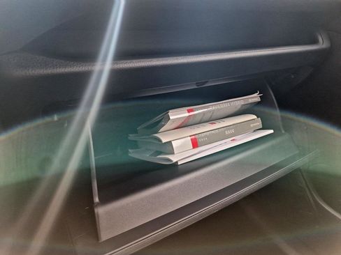 Used 2024 Toyota RAV4 LE image 23