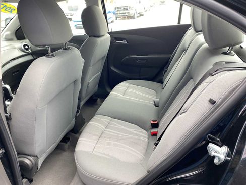 Used 2017 Chevrolet Sonic LT w/ Convenience Package image 11