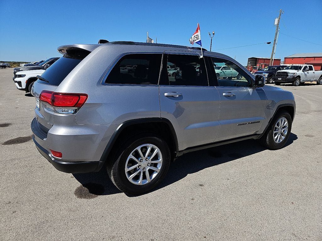 Used 2021 Jeep Grand Cherokee Laredo RWD image 8