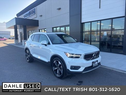 Used 2019 Volvo XC40 T5 Inscription image 1