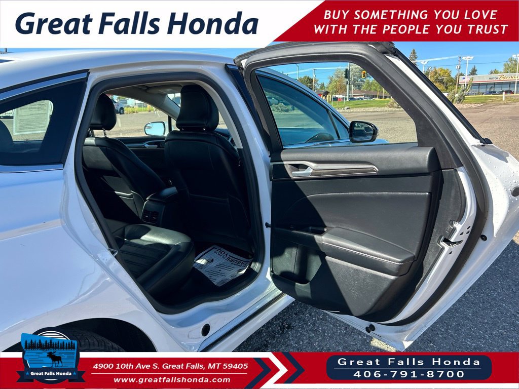 Used 2017 Ford Fusion Energi SE FWD image 25