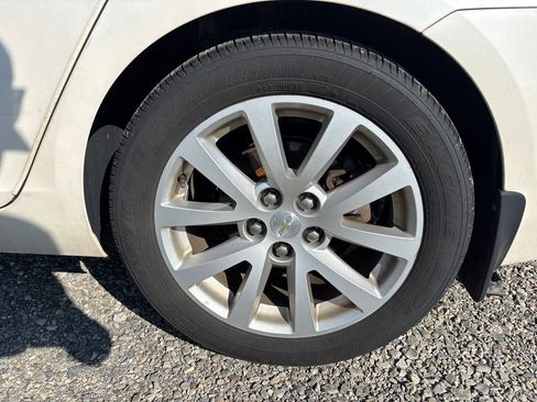 Used 2013 Chevrolet Malibu LT FWD image 5