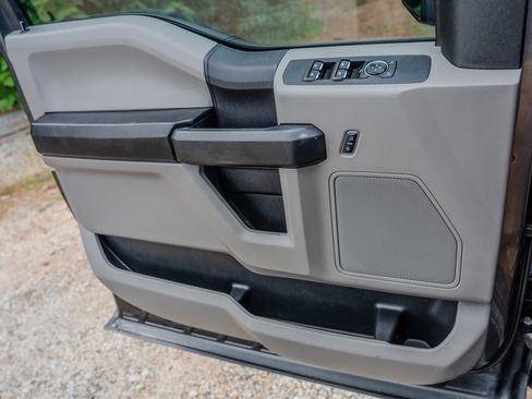 Used 2018 Ford F150 XLT RWD image 25