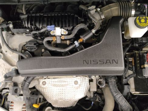 Used 2019 Nissan Rogue SV image 30