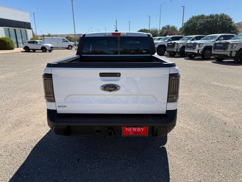 Used 2024 Ford Maverick Lariat w/ Black Appearance Package FWD image 6