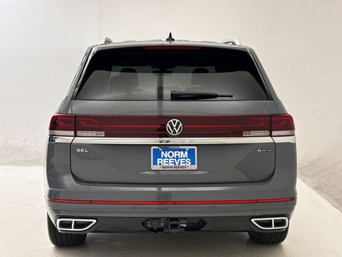 Used 2025 Volkswagen Atlas SEL Premium R-Line AWD/4WD image 8