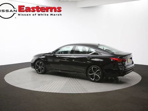 Used 2023 Nissan Altima 2.5 SR w/ SR Premium Package image 61